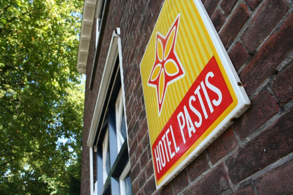 Logis Pastis Hotell Maastricht Exteriör bild
